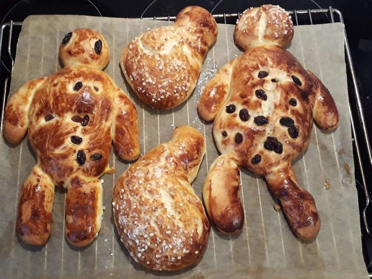 Weckmänner gebacken